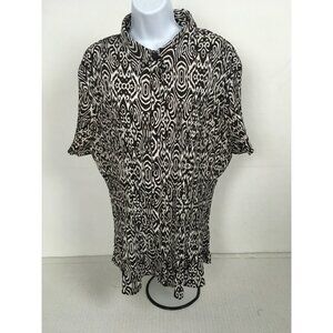 Jaclyn Smith Women Top Size 3X Black White Patterned Blouse Short Sleeves Botton